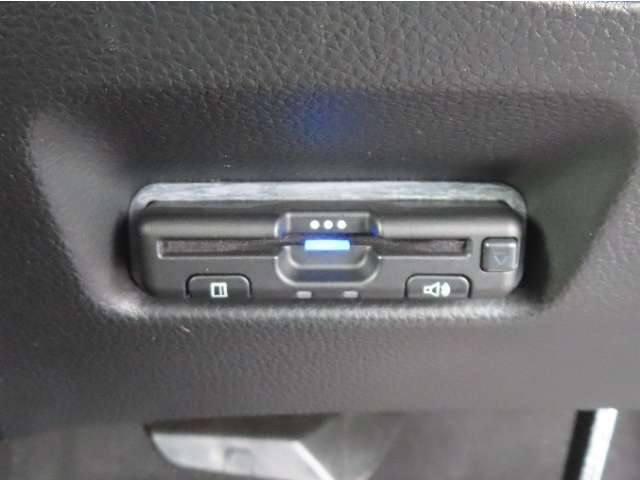 【ETC車載器装備済み】ご使用いただくには別途セットアップ費用がかかります。ご用命の際はお申し付けください。