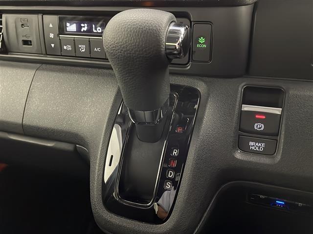 気になる車はお電話やメールで当店にお問い合わせください。なお、お電話での在庫の取り置きはできません。ご来場の際は、商談が重なる事が増えていますので事前に在庫有無をご確認くださいませ。