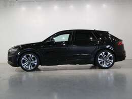 総額表記（本体価格＋登録諸費用）に関しては、県内での販売価格となります。県外の方は、登録陸送費用も別途必要となりますので詳しい詳細はスタッフまでお気軽にご連絡ください（076-425-1900）