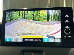 【バックカメラ】駐車時に後方がリアルタイム映像で確認できます。大型商業施設や立体駐車場での駐車時や、夜間のバック時に大活躍！運転スキルに関わらず、今や必須となった装備のひとつです！