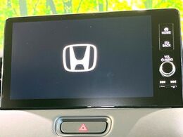 【9インチ　ホンダコネクトディスプレイ】視認性の高い大画面ディスプレイでナビの使用や、お持ちのスマートフォンと連携したbluetoothでの音楽再生が可能です♪