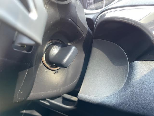 【運転席操作部】快適なドライブを楽しむための機能が装備されています！運転席から触れるので、使いやすいです！除菌プランいれていただくと、さらに清潔で安心していただけます！
