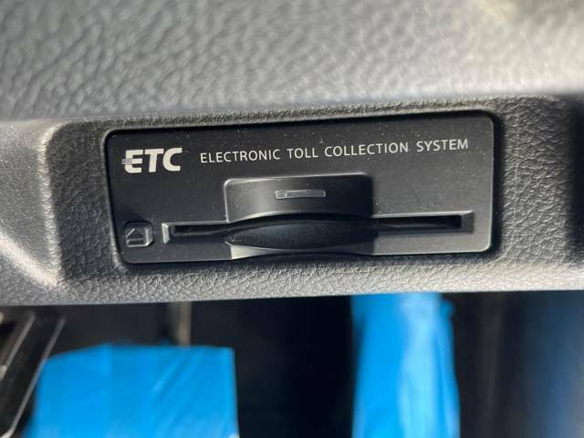 【ETC】高速道路の料金所をストレスなく通過！話題のスポットやサービスエリアに多い「スマートIC」利用時は必須のアイテムです。当店でセットアップを実施、ご納車当日からすぐにご利用いただけます！