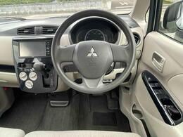 ハンドルの状態が悪いと運転に集中できませんよね。こちらの車、お気軽にお問い合わせください。