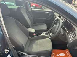 オンライン（ZoomやGoogleMeet）にてお車のご案内も可能です！”エンジンをかけてほしい！”や”車両状態の詳細を知りたい”など何でもお申し付けください！