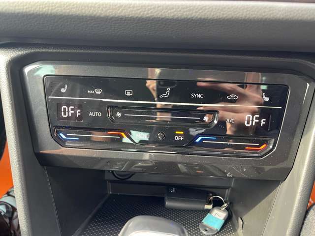 車検、鈑金、ドライブレコーダーの取り付けも承っております！お気軽にご相談ください！