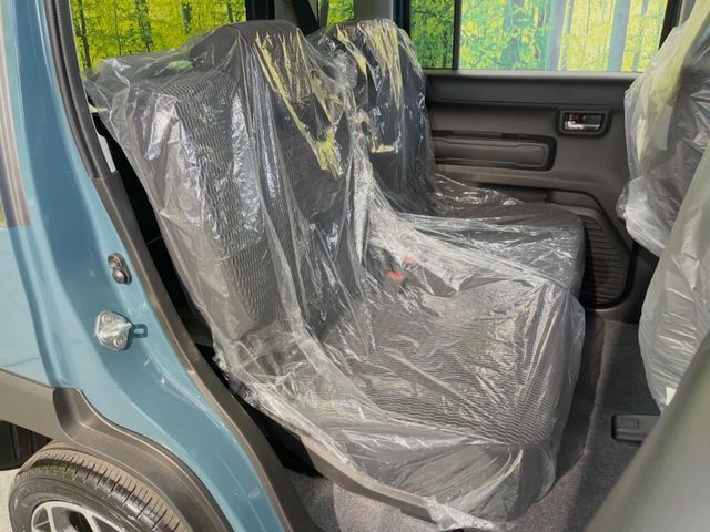 高品質なオリジナルフロアマットもオプションにてご用意しております。お好きなデザインやカラーをお車に合わせて選んでいただくことができます♪
