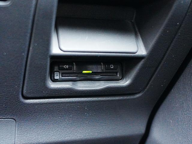 ETC車載器搭載です。スマートICも増えてきており、必須装備といって良い便利装備です。