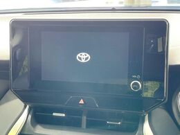【8インチ　ディスプレイオーディオ】大画面のディスプレイはAppleCarPlayやAndroidAutoが利用可能。大きな画面でスマホナビアプリ等が利用いただけます♪