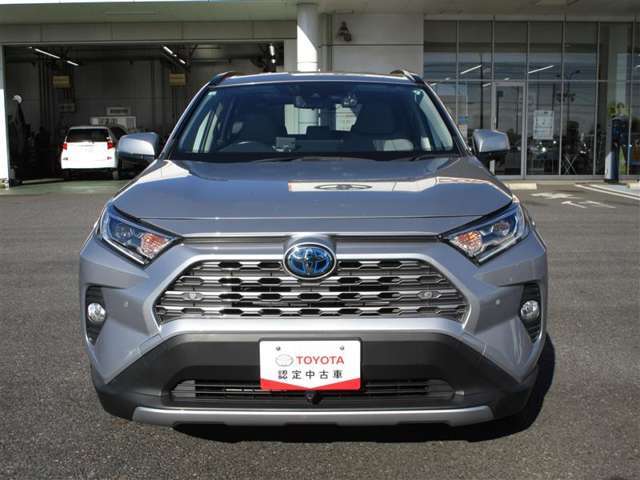 ハイブリッド車を買うならトヨタの認定中古車がお得です！最長で6年間の保証が付きます！初年度登録から10年目までは保証が付いています！