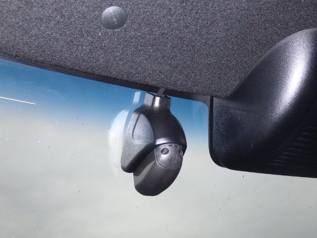 ◆◆『ドライブレコーダー』動画を残すことで万が一の事態に遭遇した時の必須アイテムです！急ブレーキ・急ハンドルが起こった際、自動で記録が上書きされずに保存され、後でPC等で確認出来ます。