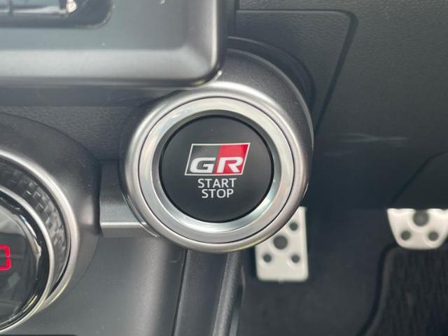お車に合わせて無料保証以外にも、保証範囲、期間、距離を拡充させた有料保証もご用意しております！中古車の購入が初めてで不安・・・というお客様もご安心ください！