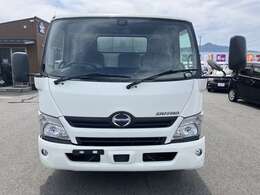 堀口自動車フラット7天水店では軽自動車からセダン、ミニバンまで展示中！また、トラック・ダンプ等の在庫も充実！専門知識豊富なスタッフがご対応致します。