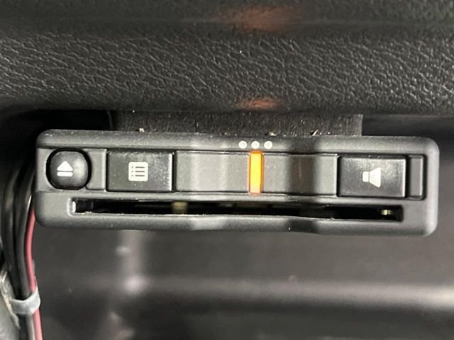 【ETC】高速道路の料金所をストレスなく通過！話題のスポットやサービスエリアに多い「スマートIC」利用時は必須のアイテムです。当店でセットアップを実施、ご納車当日からすぐにご利用いただけます！
