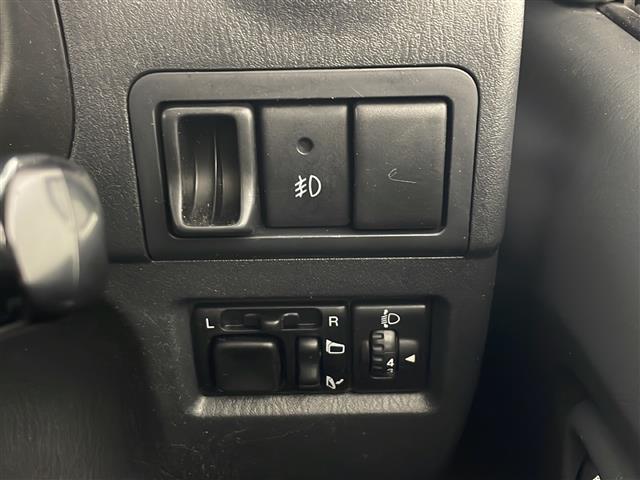 【運転席操作部】快適なドライブを楽しむための機能が装備されています！運転席から触れるので、使いやすいです！除菌プランいれていただくと、さらに清潔で安心していただけます！
