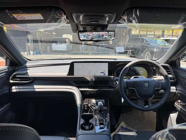 見晴らしの良いコクピットは広い範囲を見渡すことが可能で、リラックスして運転できます！