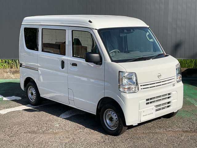愛知日産の中古車は走行距離無制限の保証付きなので、安心してお乗り頂けます！（保証期間は車両によって異なります。詳細は当店スタッフまでお気軽にお尋ねください。）