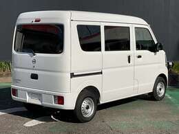 この度は弊社在庫車両をご覧頂き、誠にありがとうございます。「安心・信頼・満足」をお届けするNISSAN　U-CARS　店の愛知日産　カーパレス小牧です。