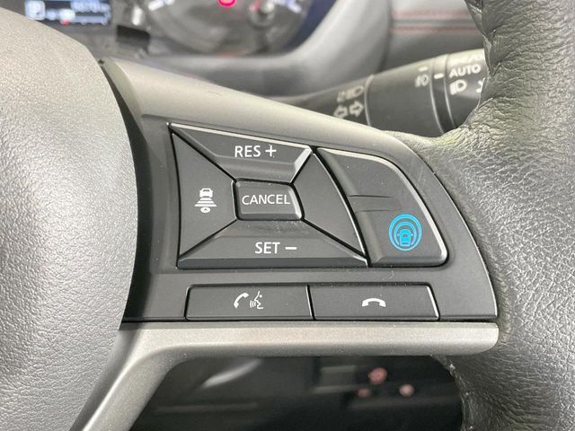 【プロパイロット】高速道路での長距離走行が楽に！！渋滞時と巡回走行のシーンで、アクセル・ブレーキ・ステアリングを自動で制御し、長距離運転の負担を軽減してくれます♪