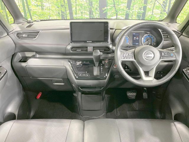 グループ総在庫数約30，000台！！全国の系列店からメーカー・車種問わずご紹介出来るので、あなたにピッタリのお車が見つかるはずです♪まずはお問い合わせ下さい☆