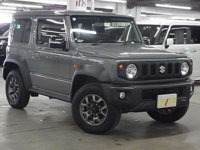 当社の展示車は全車両に”社団法人自動車公正取引協議会”の車両状態説明書を掲示しております。修復歴の有無は勿論、ドア等の外板の交換歴の有無までも表示☆口頭説明では無く書面にてお渡ししております♪