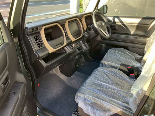 ☆安全装備・衝突軽減ブレーキ付のお車も多数ご用意しております☆詳しくは営業スタッフご相談下さいませ♪