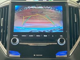 【バックカメラ】駐車時に後方がリアルタイム映像で確認できます。大型商業施設や立体駐車場での駐車時や、夜間のバック時に大活躍！運転スキルに関わらず、今や必須となった装備のひとつです！