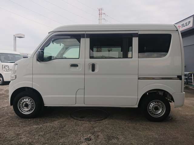 左サイドです。とても綺麗な状態に成って居ります。