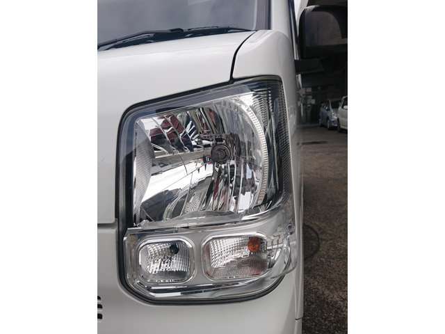 黄ばみや損傷なく綺麗な状態を保っております。