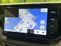 【ナビゲーション】目的地までしっかり案内してくれる使いやすいナビ。Bluetooth接続すればお持ちのスマホやMP3プレイヤーの音楽を再生可能！毎日の運転がさらに楽しくなります！！