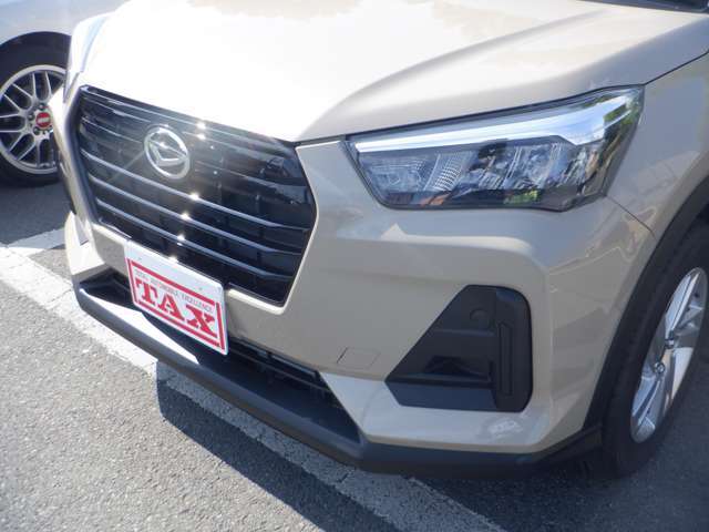 自動車の販売はもちろん、各種自動車保険の取り扱いをいたしております。当社で自動車保険に加入頂ければ、レッカーサービス、面倒な事故対応や修理等も窓口一つでサポートいたします。