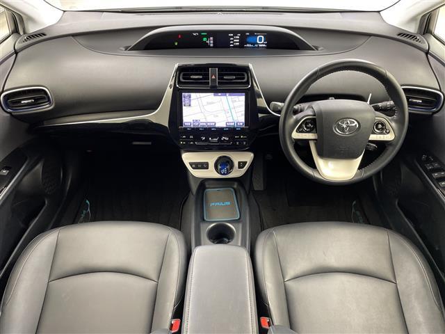 【インパネ全体】全方位で視界が広く、高い目線で運転もしやすいです！