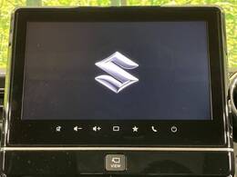 【メーカー純正ナビ】インテリアに溶け込むスタイリッシュな「専用設計」メーカーナビを装備♪視認性や操作性など基本性能にも優れ、より上質なカーライフをお楽しみいただけます。