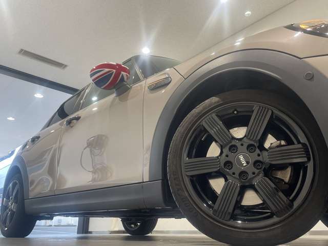 株式会社モトーレン東名横浜　【MINI NEXT】　屋内展示場、キッズルームも完備しております！！是非、ご家族でお気軽にお越し下さいませ。