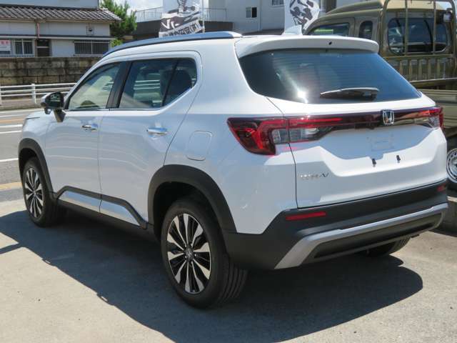 整備スタッフと営業スタッフが、販売から車検整備・板金塗装・自動車保険まで、あなたのカーライフをフルサポート致します。