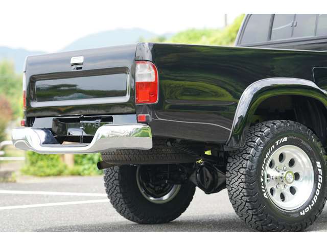 ★ブラック全塗装・★JIMLINE TYPE-2ホイール新品・BF Goodrich ALL TERRAIN T/A KO3タイヤ新品・シートカバー新品・リアバンパー新品・サイドマーカー新品・ヘッドライト新品★