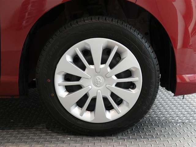 R7年式夏タイヤ165/65R14ダンロップ製です。