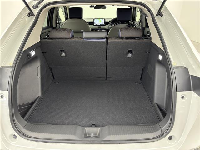 【トランク】『トランク周辺』の画像になります。写真の内容に関してご不明点、ご質問等がございましたらお気軽にガリバー店舗までお問い合わせください。