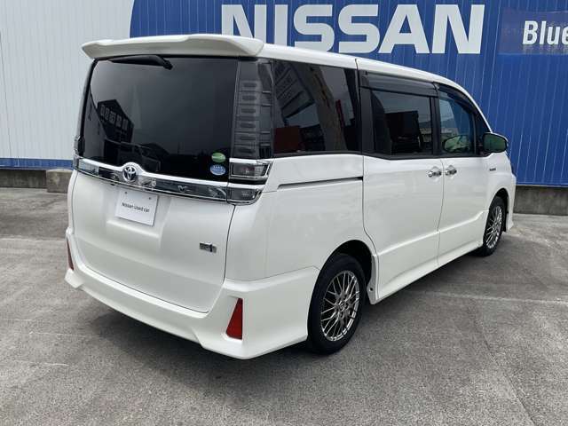 整備はもちろん、自動車保険等なんでもご相談ください。
