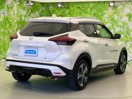 全国に店舗を展開しているのでどこでもお取り寄せが可能です！この車が気になるけど遠方だから・・・と諦める必要はありません！※別途陸送費が必要です。