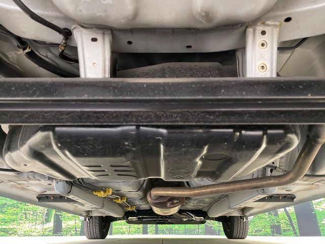 親切・丁寧な専門メカニックスタッフが応対！・車検・点検整備・事故等の修理などアフターサービスも安心。お車のカスタマイズもネクステージのサービススタッフまでご相談ください！