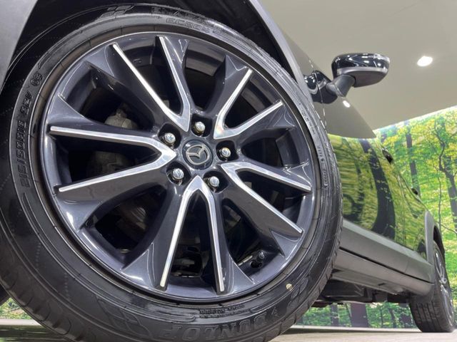 【純正18インチアルミホイール】外観にマッチした純正アルミホイールを装着しております。各種社外アルミホイールや、スタッドレスタイヤも取扱いしております。是非ご相談ください♪