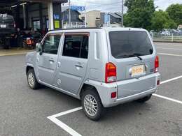 弊社では、専任バイヤーによる厳選した仕入れの後、入庫後の車両チェックを行い、モーターサービスが認定した高品質な中古車をご提供しております。
