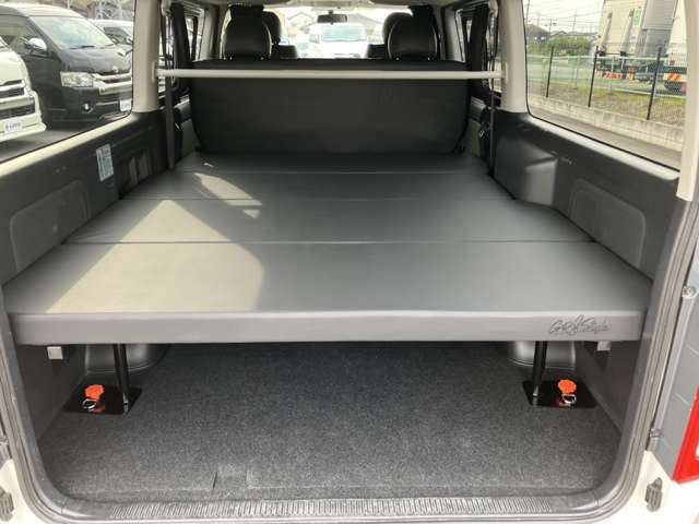 1オーナー/ナビTV/Bluetoothバックカメラ/ETC/AC100V電源/フロントスポイラー/16inアルミホイール/LEDヘッドライト/スマートキー/センターカーテン/新品ベッドキット