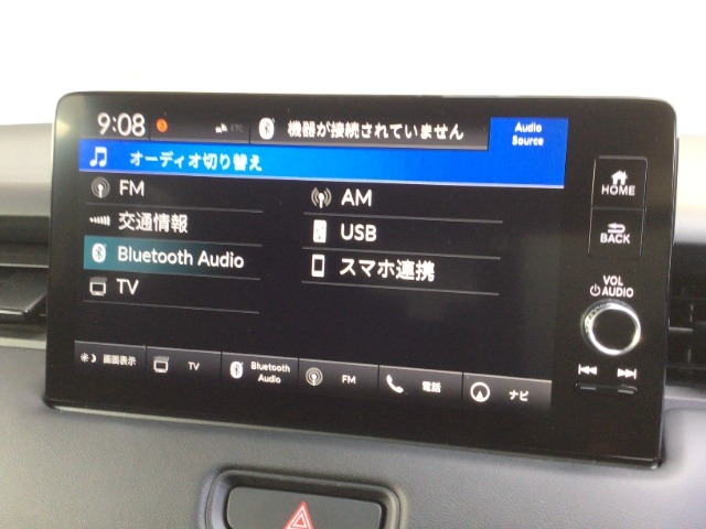 ナビゲーションはホンダコネクトディスプレイが装着されております。AM、FM、フルセグTV、Bluetoothがご使用いただけます。初めて訪れた場所でも道に迷わず安心ですね！