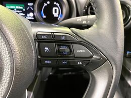 【レーダークルーズコントロール】高速道路での長距離走行が楽に！！自動で速度を保つクルーズコントロールが、衝突軽減システムと連携し、前方の車両を感知して車間を保つように速度調節してくれます！！