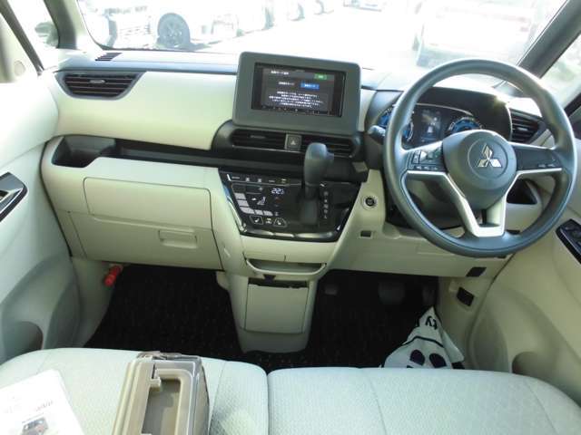 納車の際には車検整備を実施致します。ご購入後の整備や修理はサービス工場にてしっかりと行わせて頂きますので、ご購入後のアフターサービスまでお任せください！