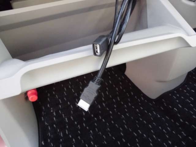 仕入れにもこだわっており、走行距離不明車両やメーター改ざんなどの車両は一切取り扱っておりません！また、修復歴に関しましても厳正なチェックを実施した上での適正な表示を致しておりますのでご安心下さい。