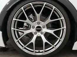 RAYS2X7FT20インチAWが装着されております！！定価約36万円になります！！