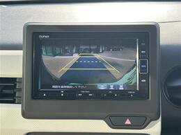 こちらオーディオ周りの写真になります。動作確認済みです。詳しい機能に関しましては装備欄を確認ください。車によっては多機能なナビなど、充実したオーディオがついている車両もあります。